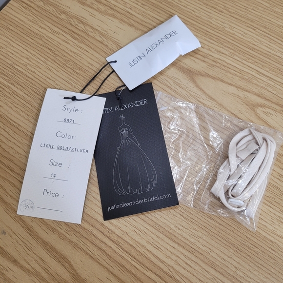 Justin Alexander Empire Waist Beaded English Net Cage Bridal Gown STYLE 8871 - Picture 4 of 14